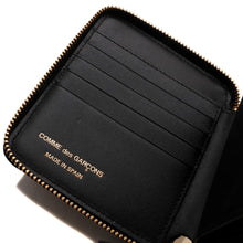 Load image into Gallery viewer, COMME des GARÇONS Rubber Dot Wallet SA2100 / Black
